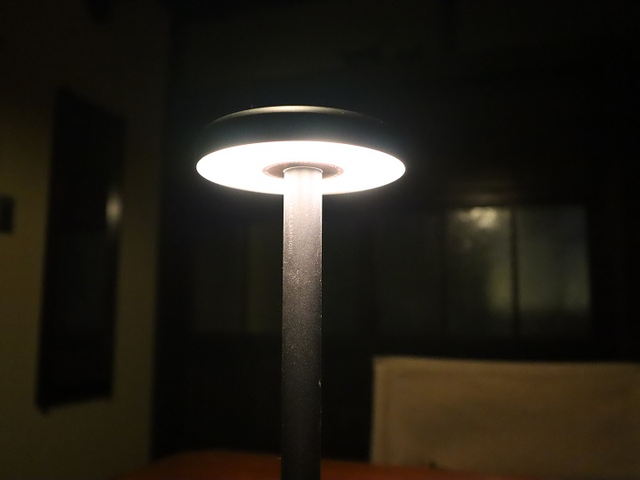 テーブルランプ「イチ」の光源