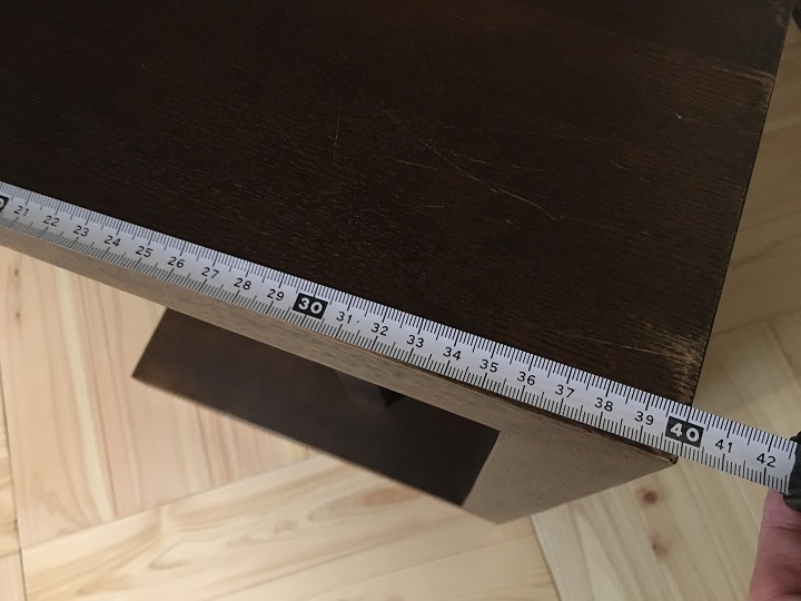 サイドテーブルを計測