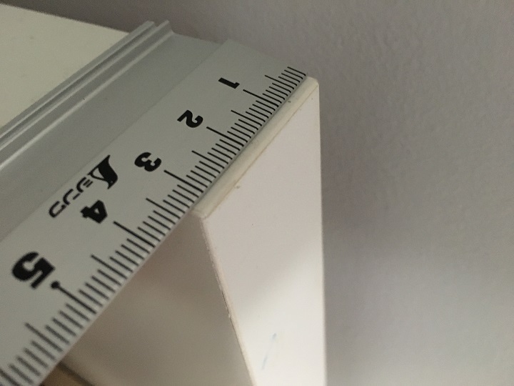 天板の厚みを測る