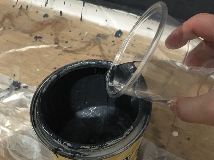 マグネット塗料を水で薄める