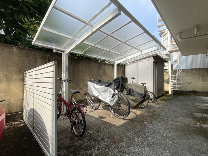 完成した駐輪場