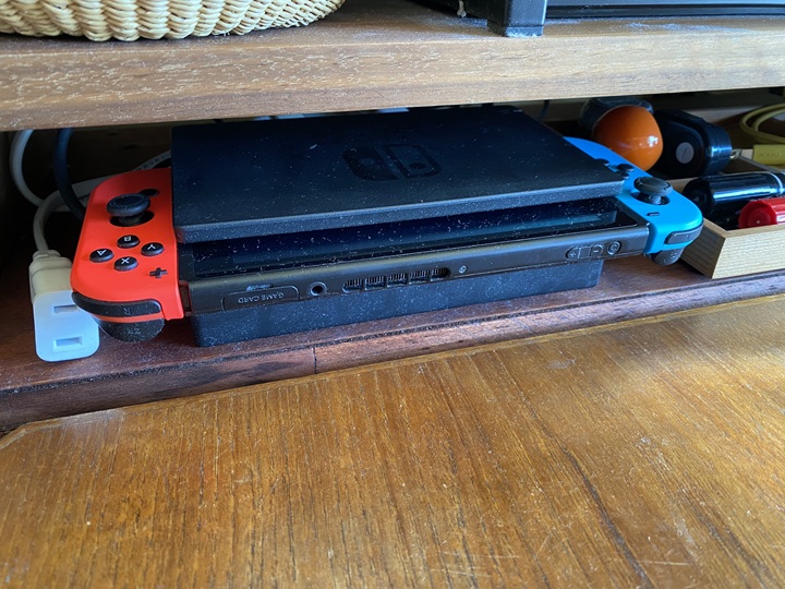 横置きしたSwitch
