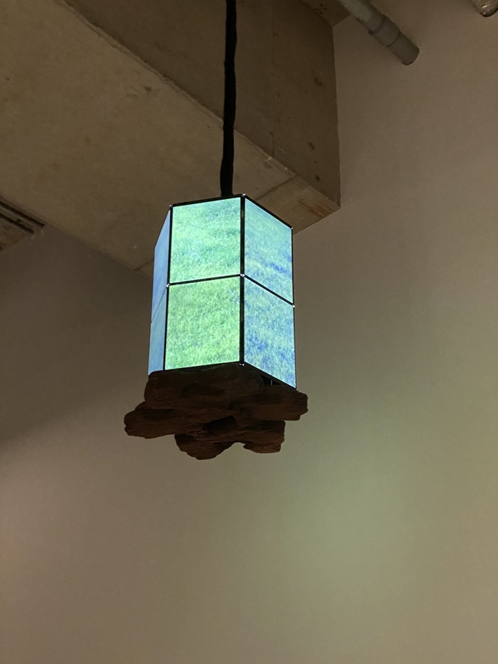 液晶付きの照明