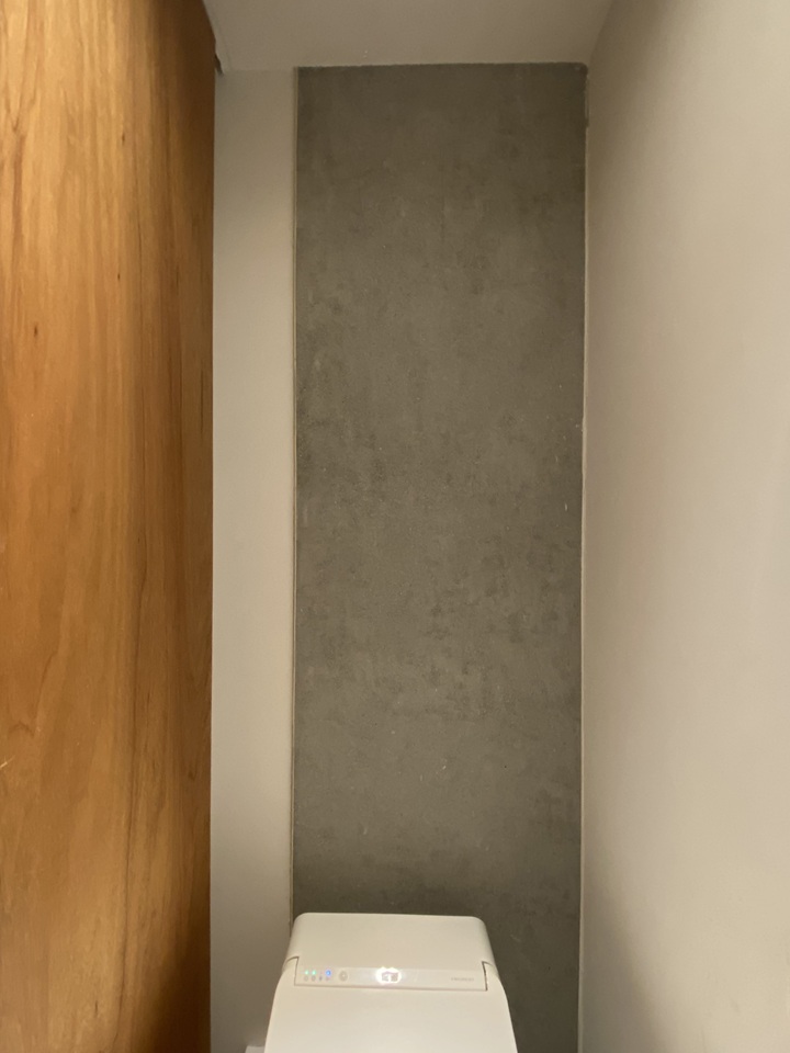トイレのアクセント壁