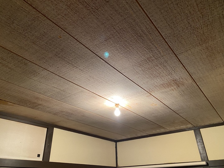 塗装前の天井