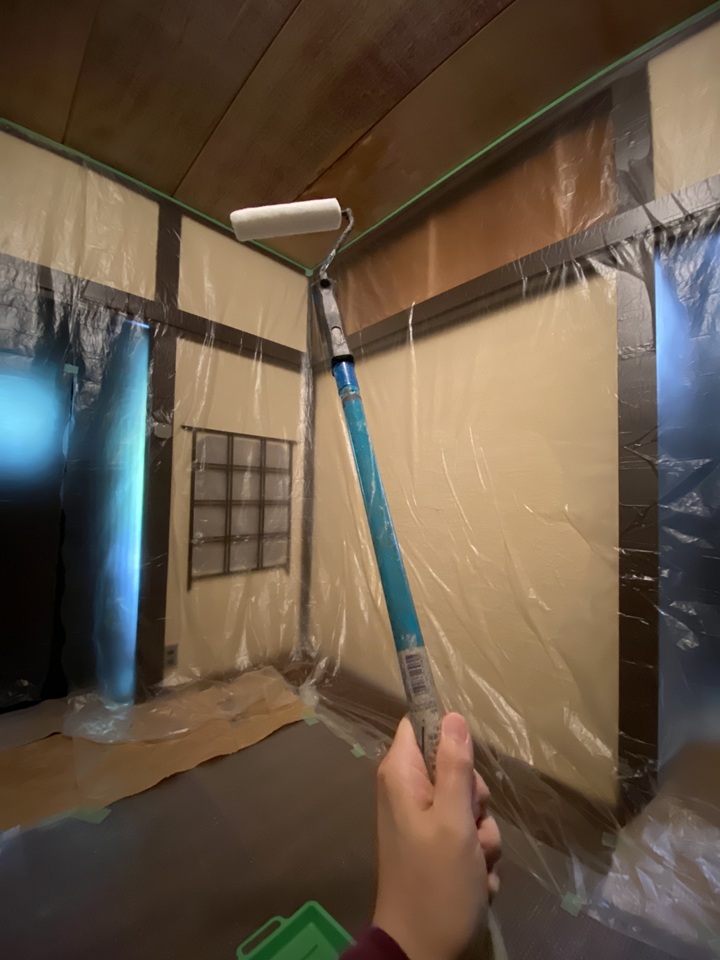 継柄をつけたローラー