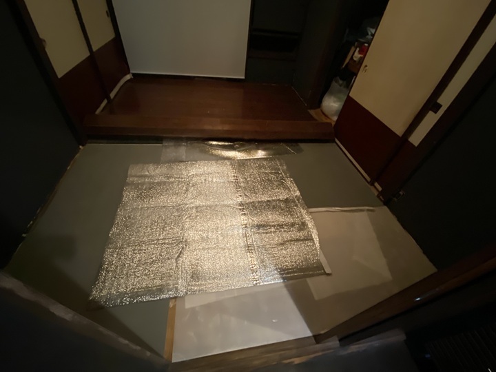 アルミシートやプラダン