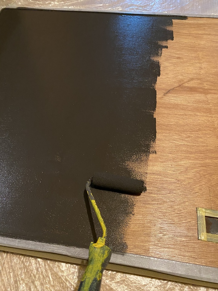 ローラーによる塗装