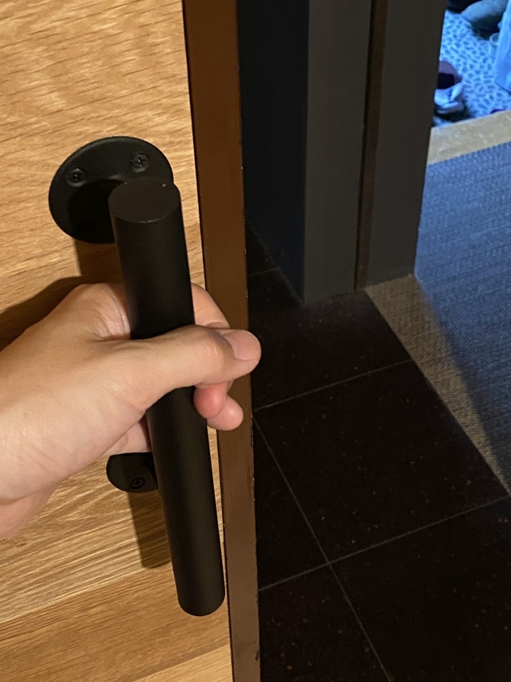 アイアンハンドルを開ける