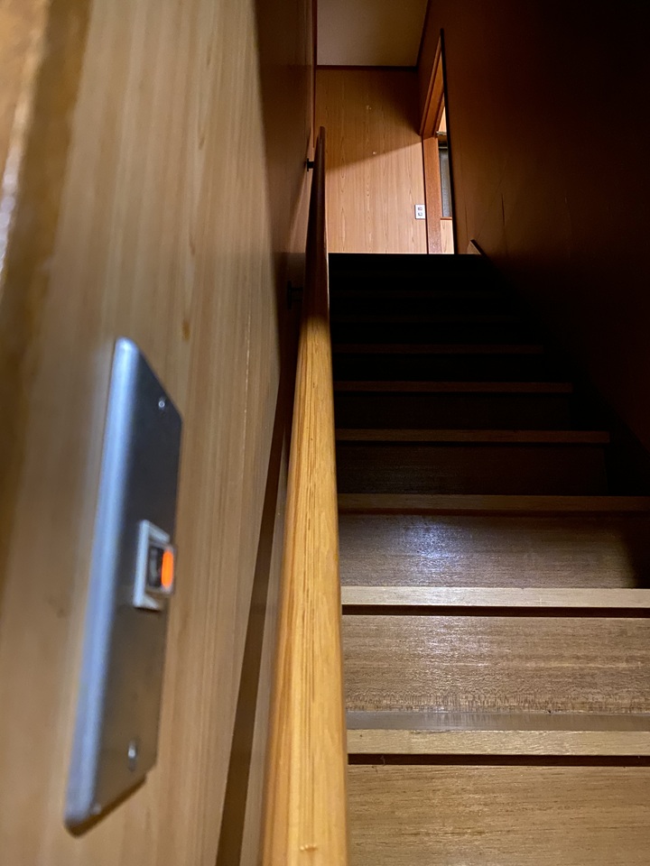 階段の三路スイッチ