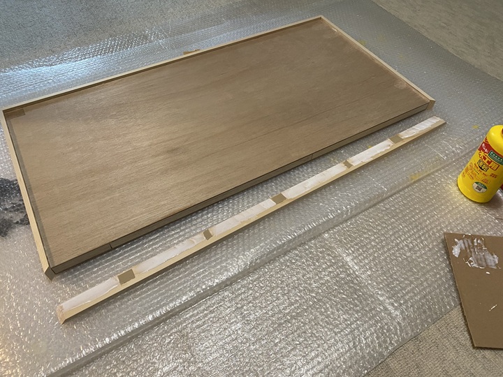 木枠の接着