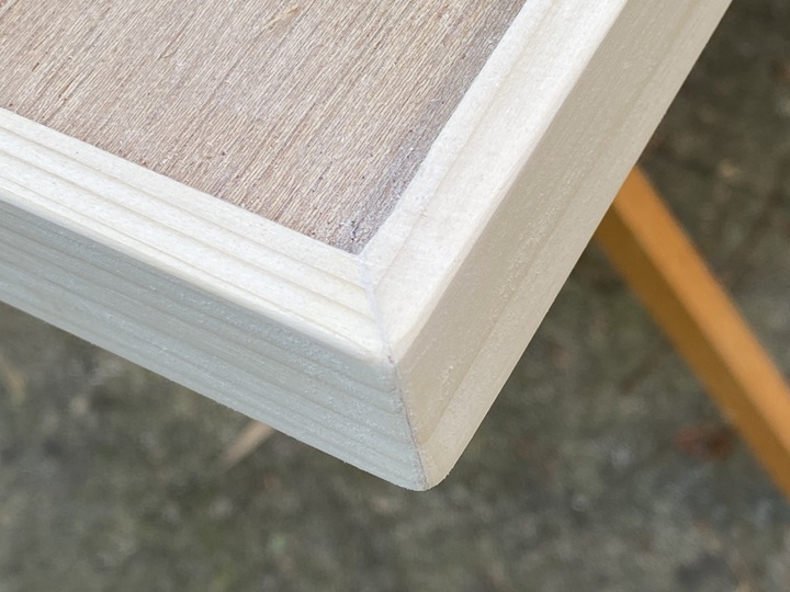 やすりがけした木枠