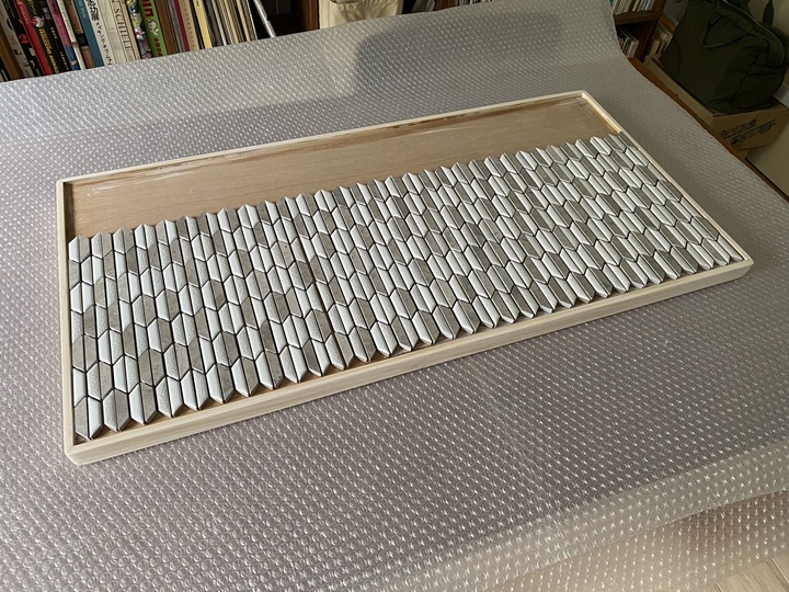 タイルの仮置き