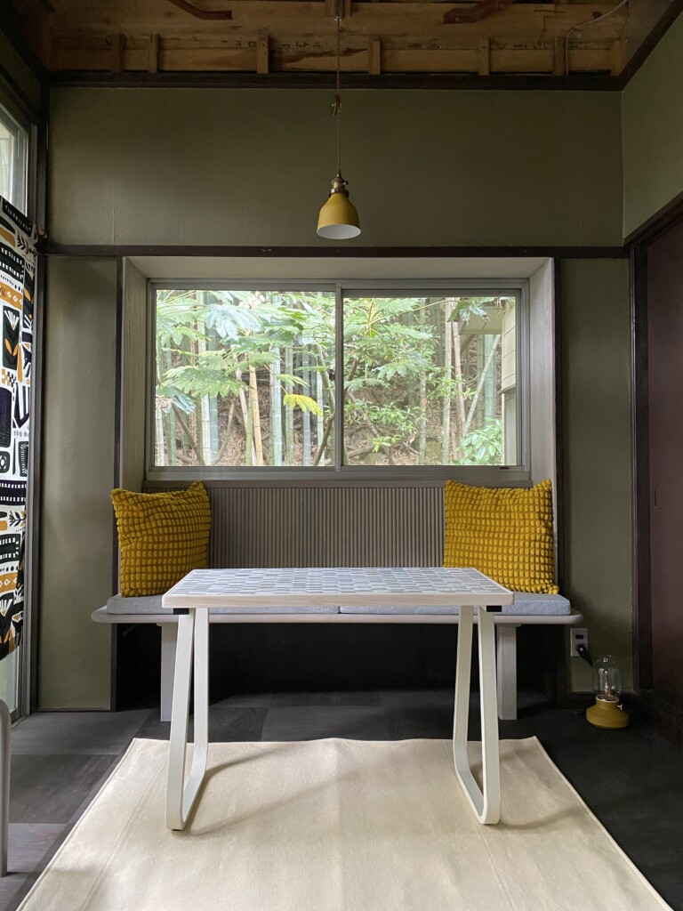 客間に置いたワークテーブル