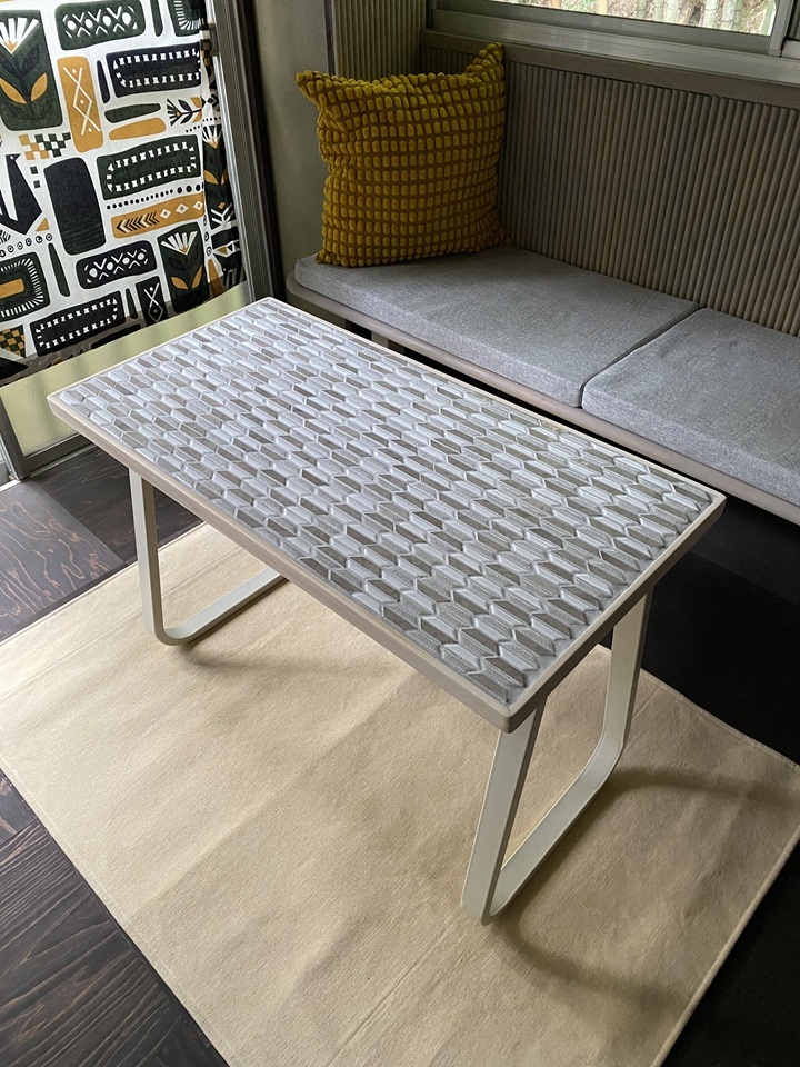 客間に置いたワークテーブル