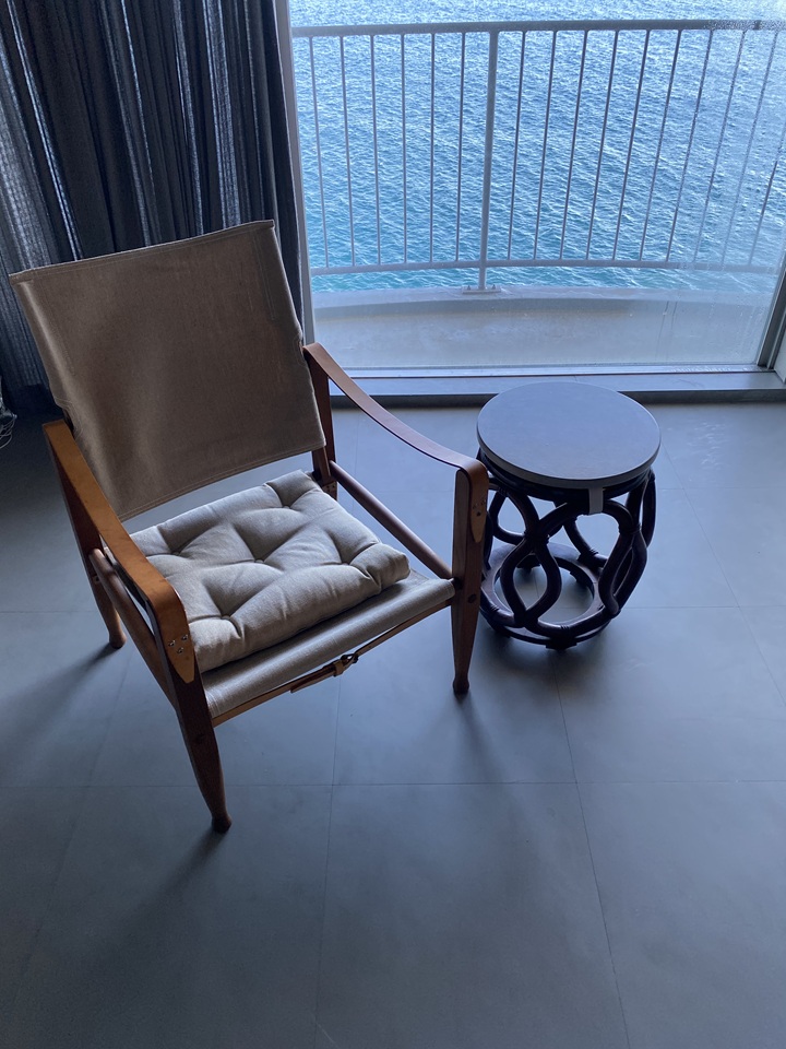 スツールとサファリチェア