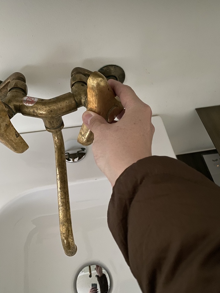 洗面水栓のハンドル