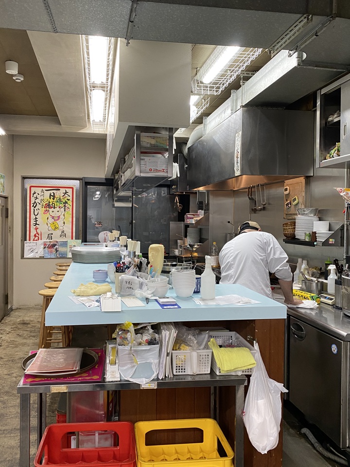 夷川餃子 なかじま