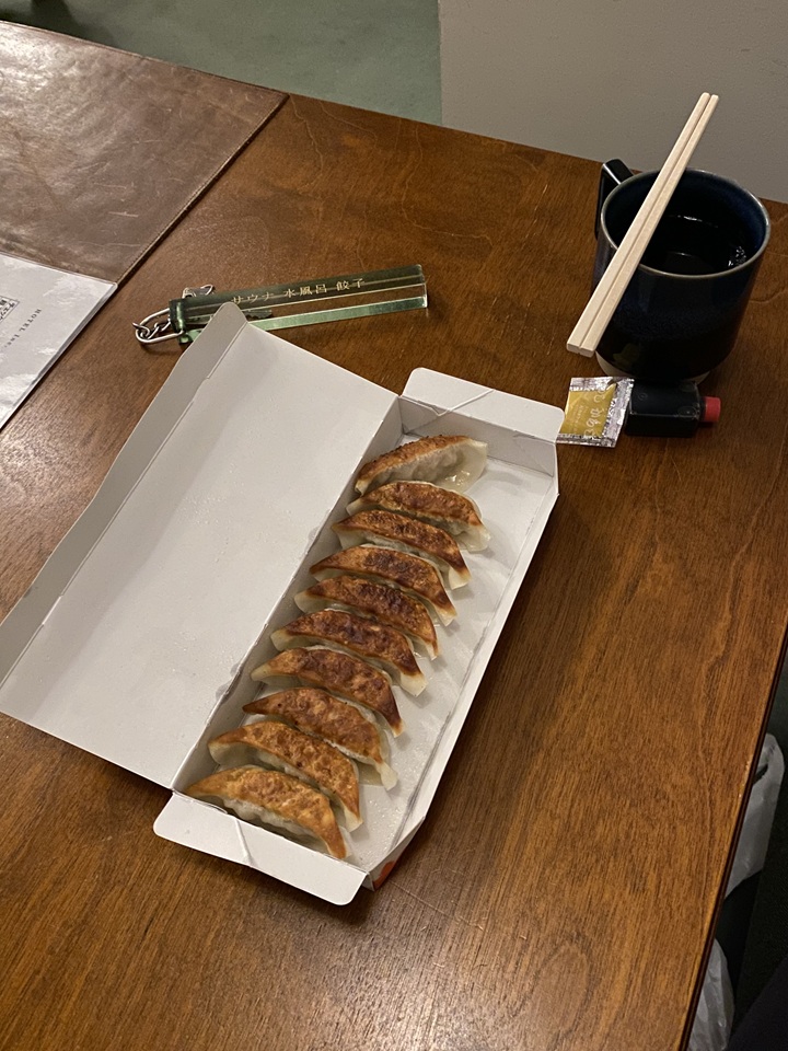 テイクアウトの餃子