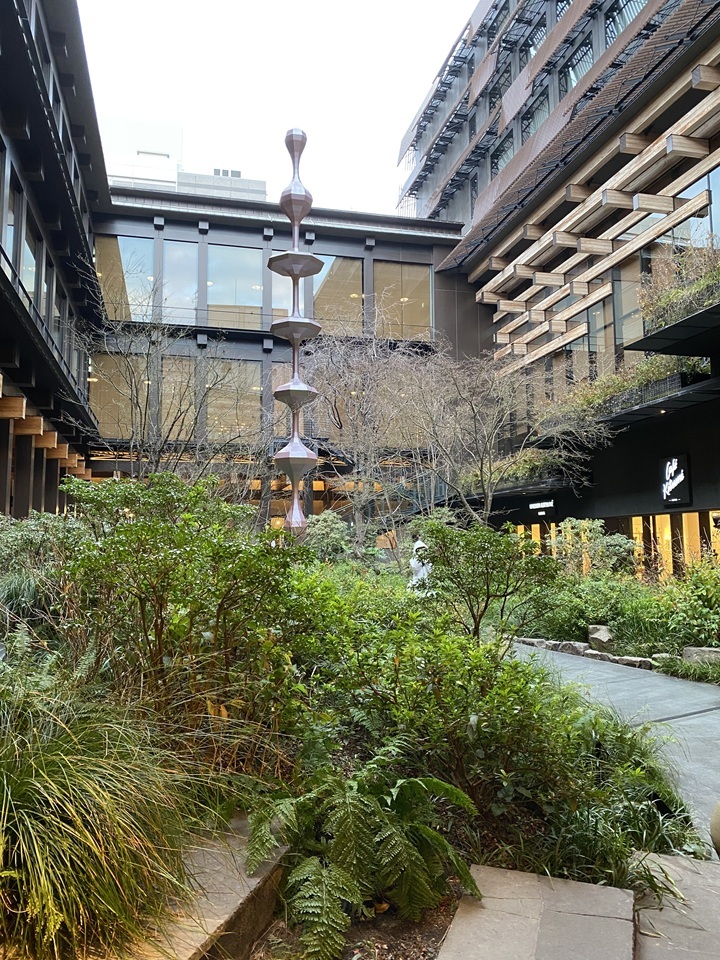 「エースホテル 京都」中庭