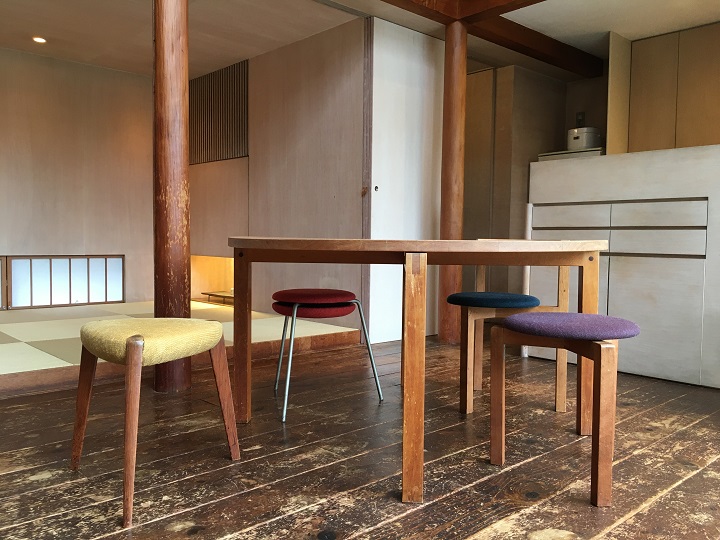 「スミレアオイハウス」リビング