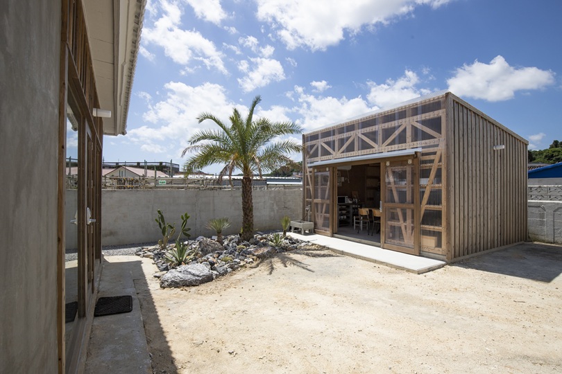 ダイニングキッチン棟