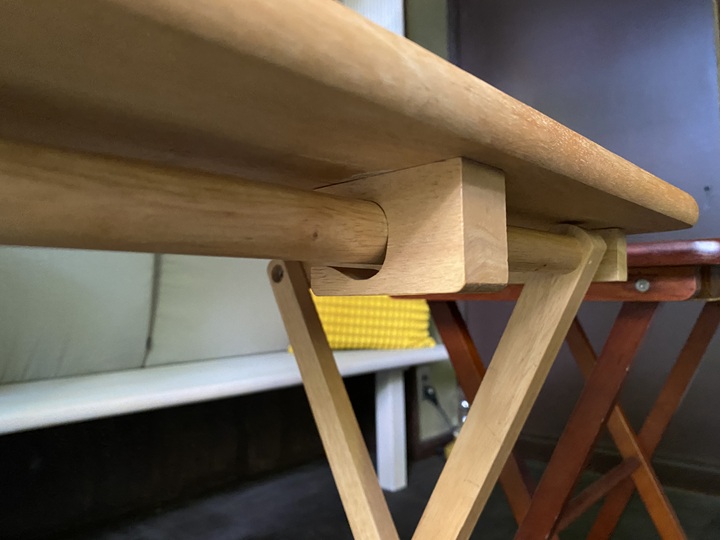 コの字型のパーツ