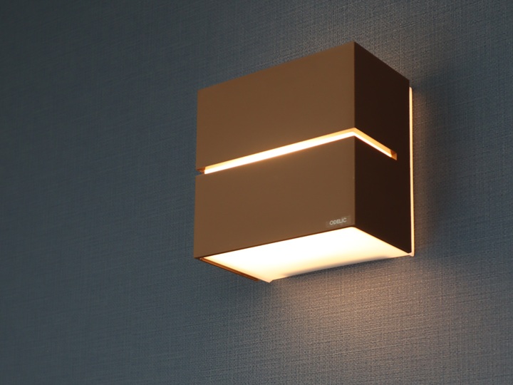 ウォールランプ