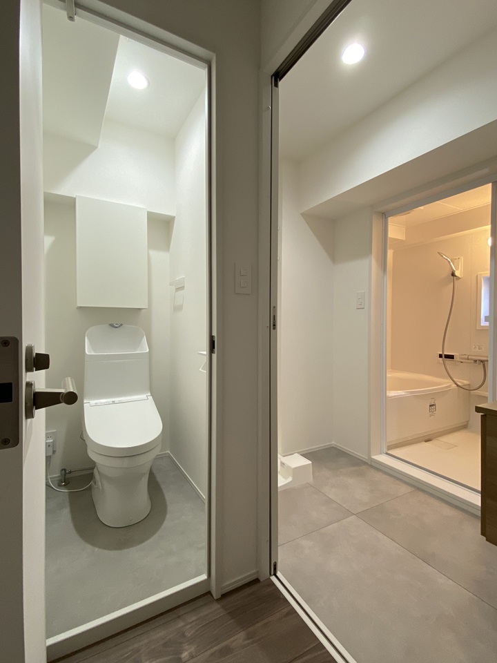 トイレ、洗面、浴室