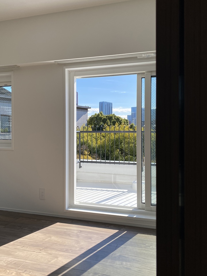 リフォーム後の窓辺