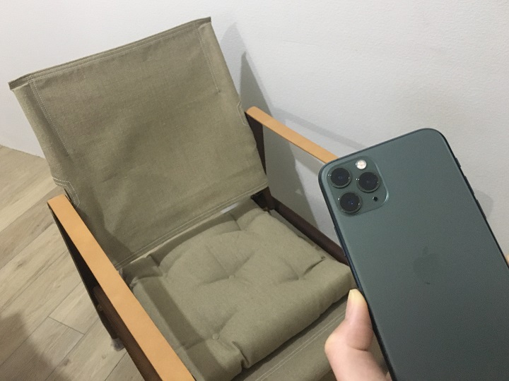 スマホとサファリチェア