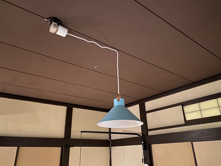 アダプタに接続したペンダント