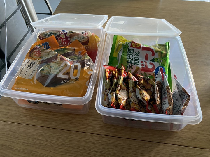 タッパーに収納した食品